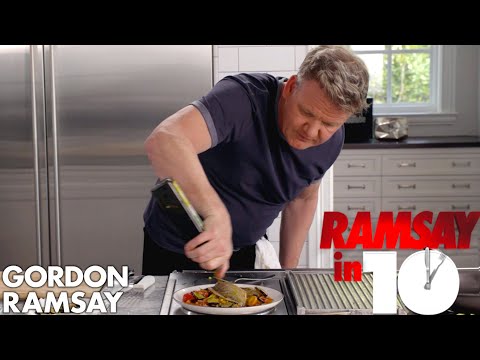 Gordon Ramsay kocht mediterranen Wolfsbarsch in weniger als 10 Minuten | Ramsay im 10