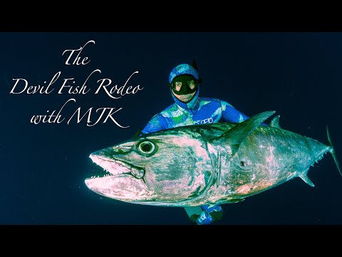 Spearfishing Dogtooth Tuna in Madagascar with MJK