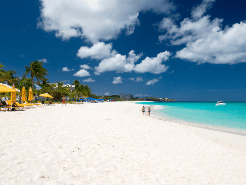 La plongée avec masque et tuba à Anguilla est idéale pour les plongeurs de tous niveaux.