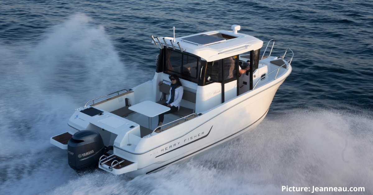 19 Best Boats For Lake Michigan: Size, Engine, Stability, And Safety | ISM