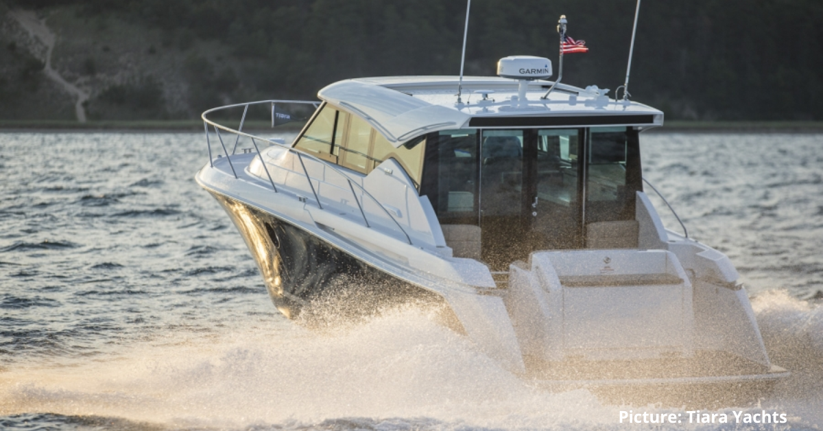 19 Best Boats For Lake Michigan: Size, Engine, Stability, And Safety | ISM