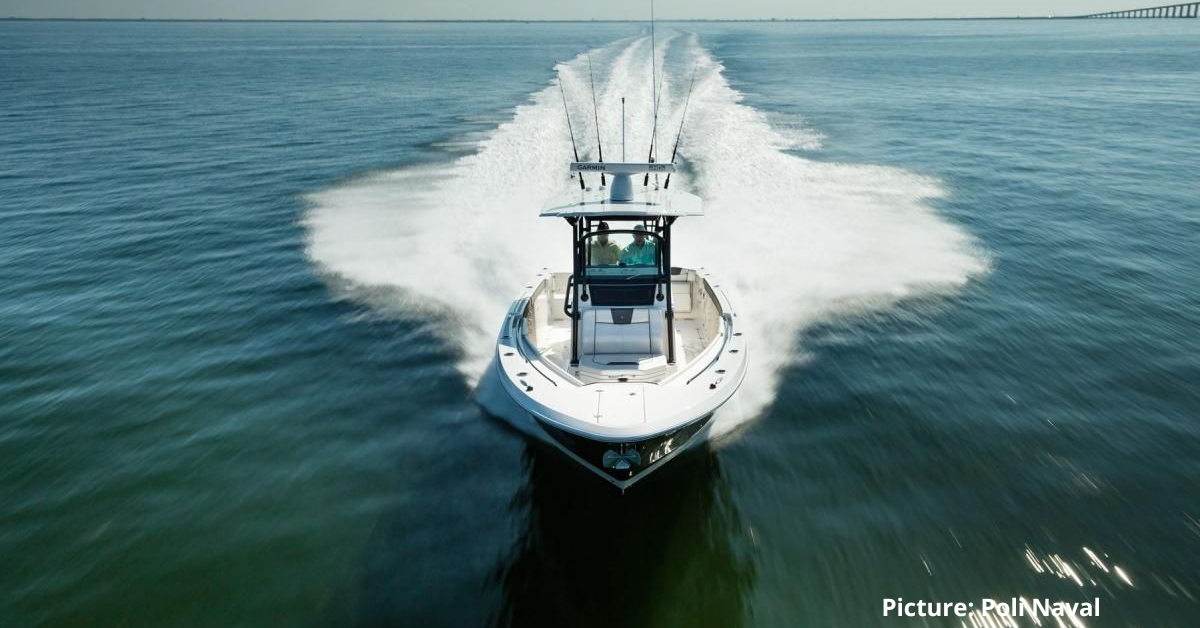 19 Best Boats For Lake Michigan Size, Engine, Stability, And Safety ISM