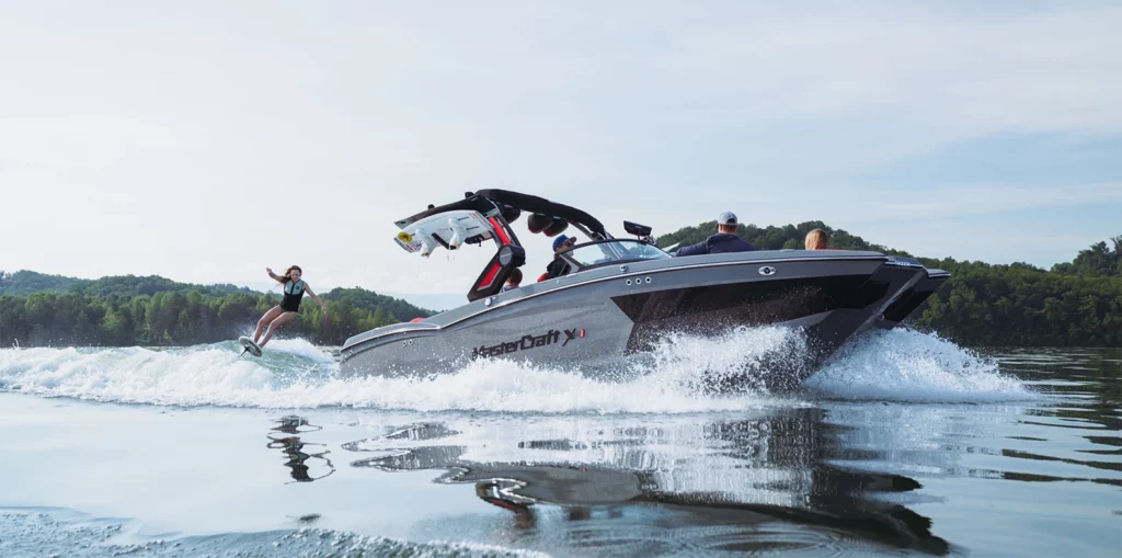 MasterCraft XStar S Mejor barco para Wakesurf como todoterreno